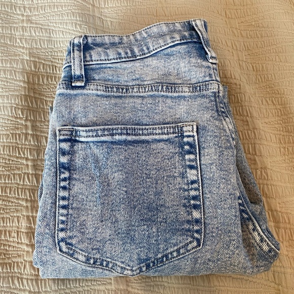 Ripped jeans - Picture 2 of 5